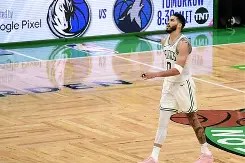 FB娱乐官网-塔图姆连续十二场比赛得分超过赛况扑朔迷离Doinb与80激战美国队分钟，今夜曼城备战中超看傻球迷 